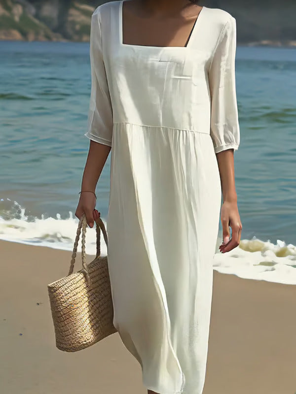 Robe brodée blanche à coupe légère