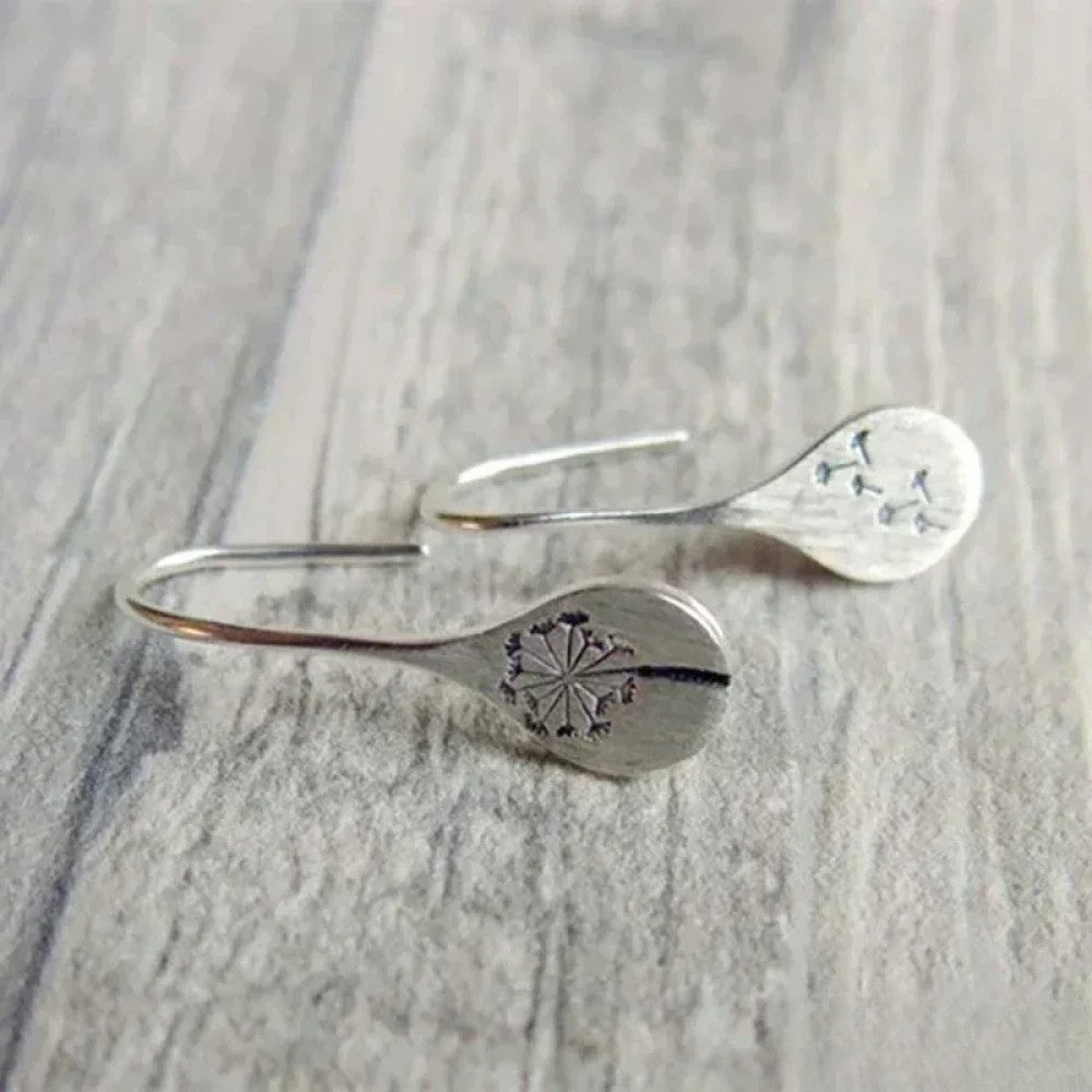 Boucles d'oreilles élégantes au design de feuille de pissenlit