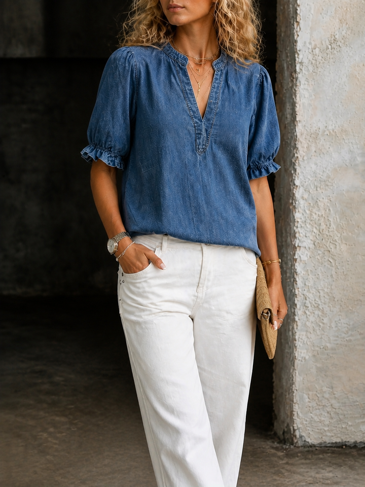 Ashley | Essential en Denim Vintage à Col V