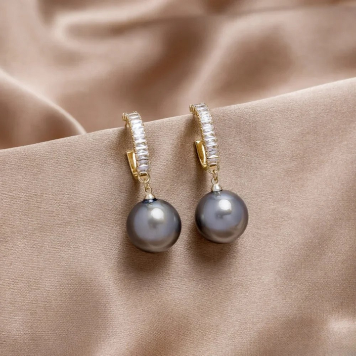 Boucles d'oreilles élégantes avec accents en perles