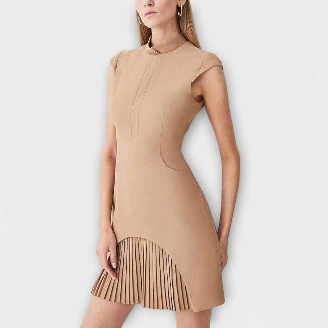 Elowen – Robe mini patchwork inspirée du militaire