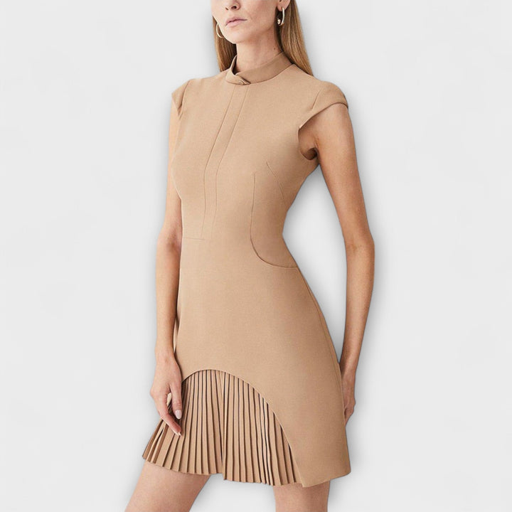 Elowen – Robe mini patchwork inspirée du militaire